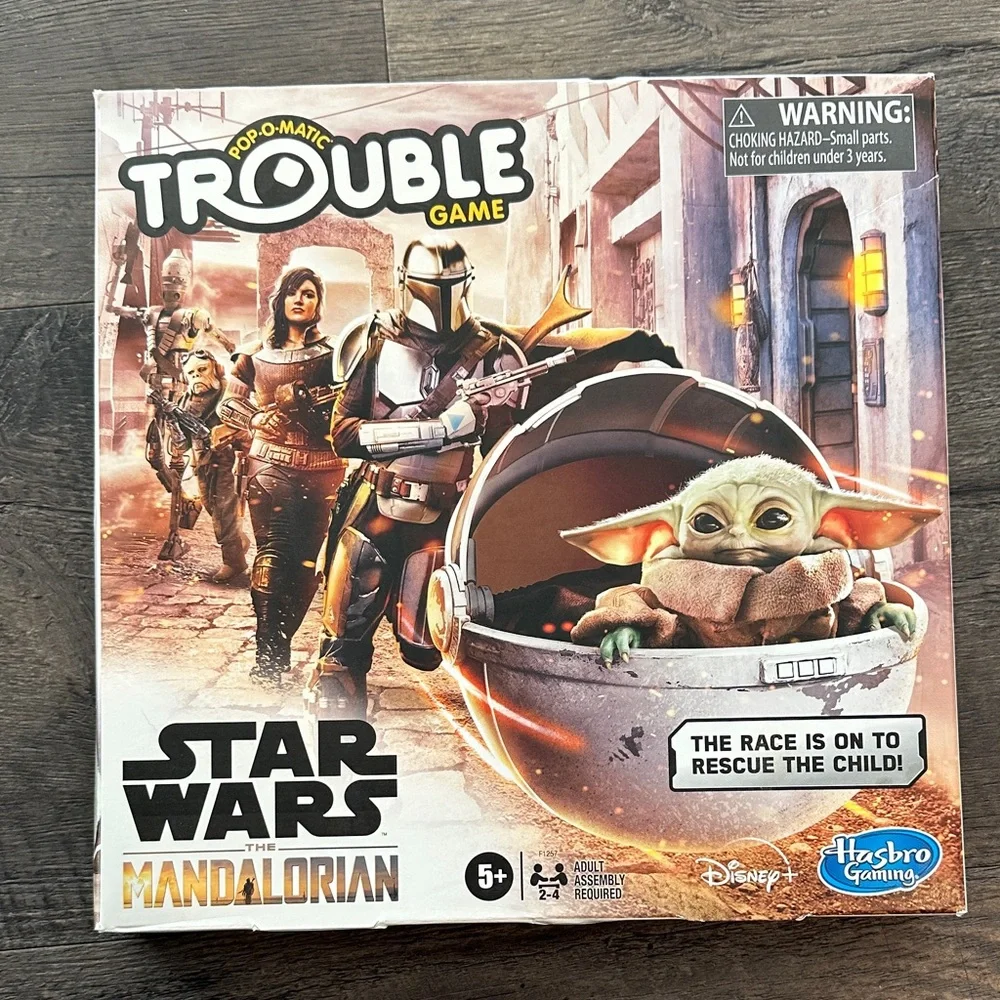 Hasbro‎ Star Wars Mandalorian Trouble Pop-o-Matic Family Board Game